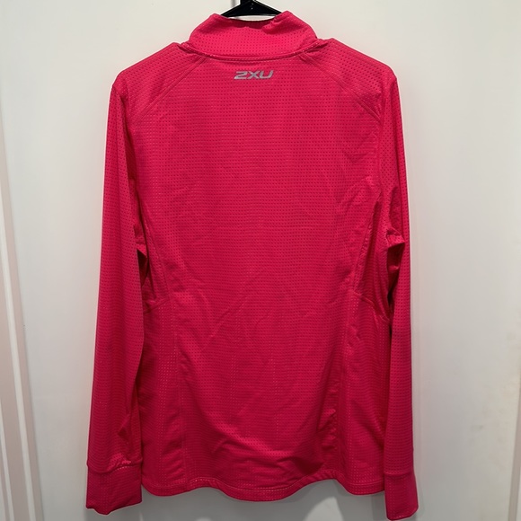 2xu XL pink quarter zip pull over - Picture 2 of 6